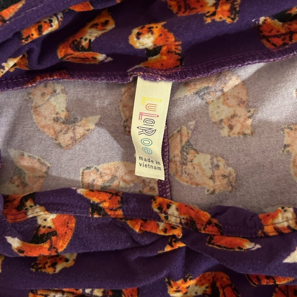 Lula Roe 2/25 - Picture 4 of 7